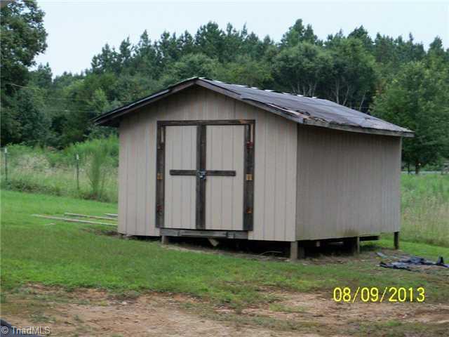 803 Chaney Road Asheboro, NC 27205 - Photo 11 of 12 Outbuilding.