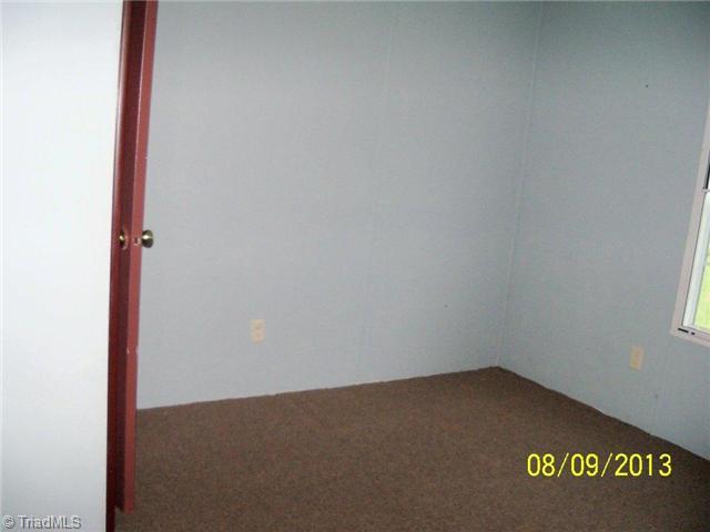 803 Chaney Road Asheboro, NC 27205 - Photo 7 of 12 3rd Bedroom.