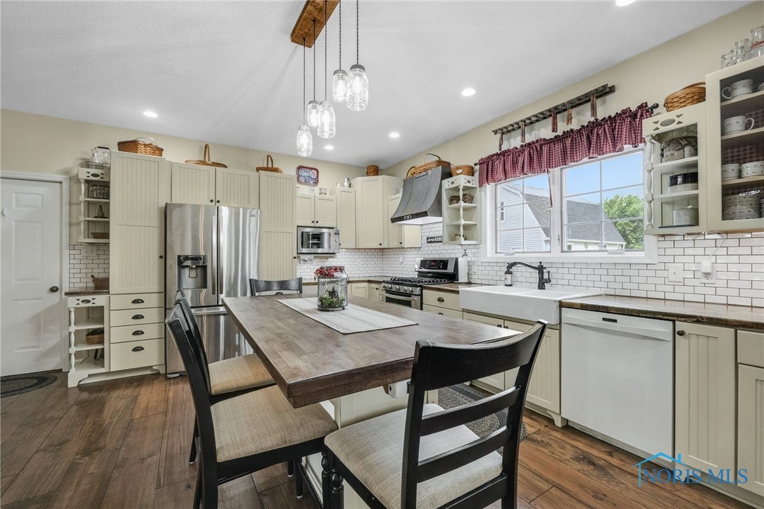 6025 Seaman Road Oregon, OH 43616 - Photo 7 of 50 Gallery Image 7