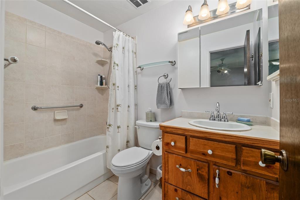 10219 Northwest 4th Place Gainesville, FL 32607 - Photo 6 of 54