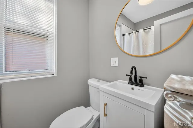 $249,900 | 5423 Christy Blvd Street, St. Louis, MO 63116