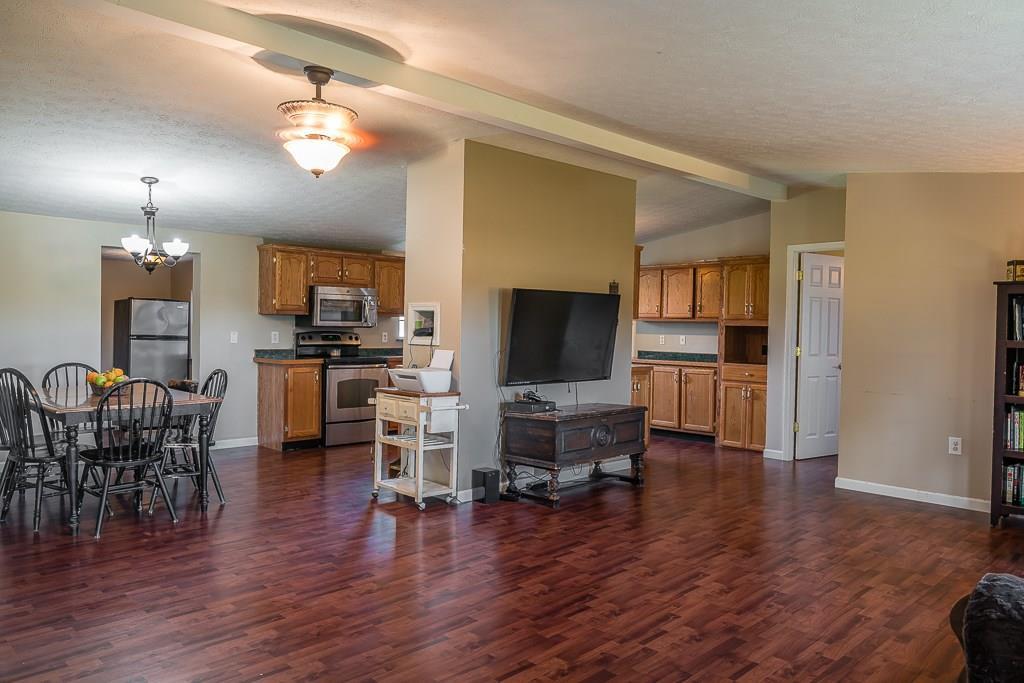 5827 Willow Dale Road Springfield, OH 45502 - Photo 10 of 47