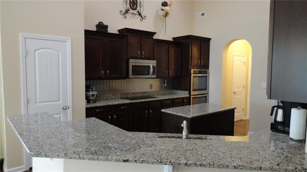 12482 Wolverton Way Fishers, IN 46037 - Photo 5 of 24 Gallery Image 5
