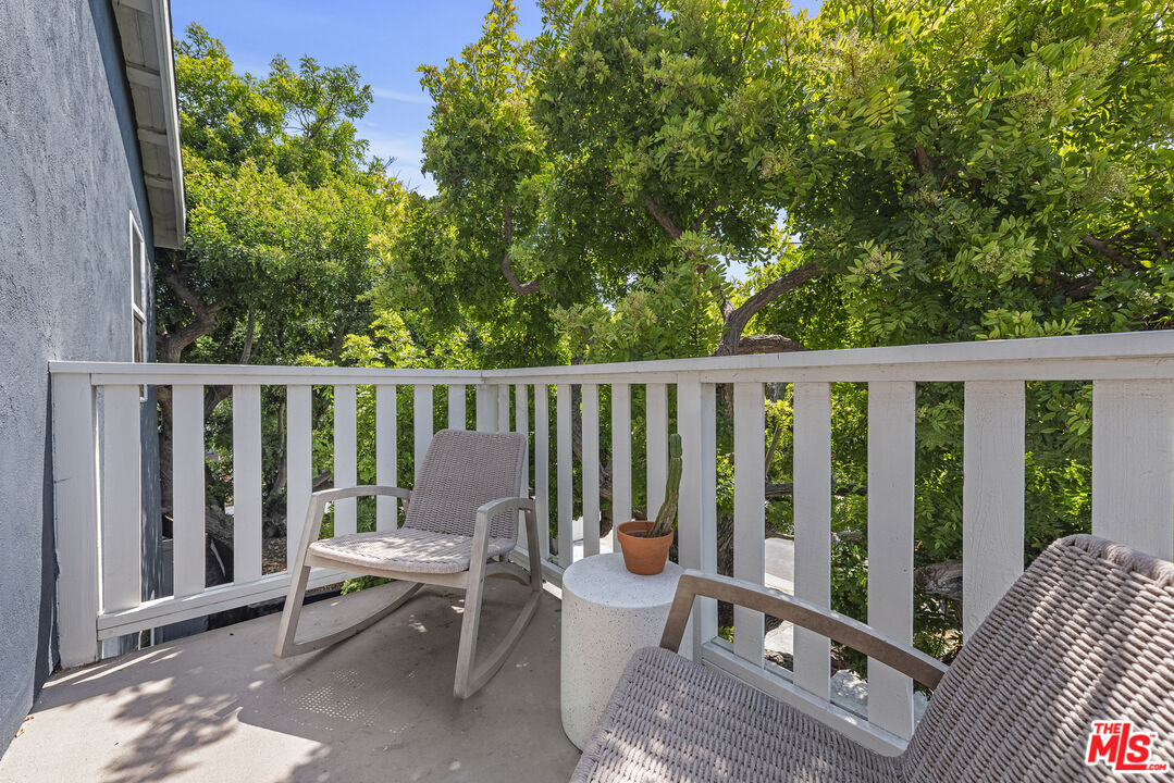 1205 Appleton Way Venice, CA 90291 - Photo 33 of 52 a view of a chair and table in the balcony