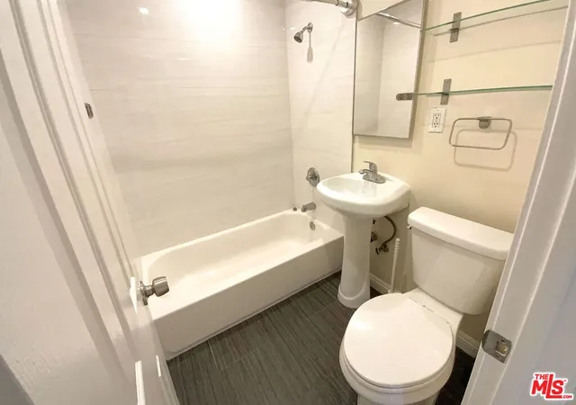 $1,590,000 | 1205 Appleton Way, Venice, CA 90291