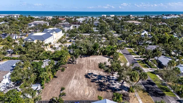 $1,995,000 | 641 Azalea Lane, Vero Beach, FL 32963