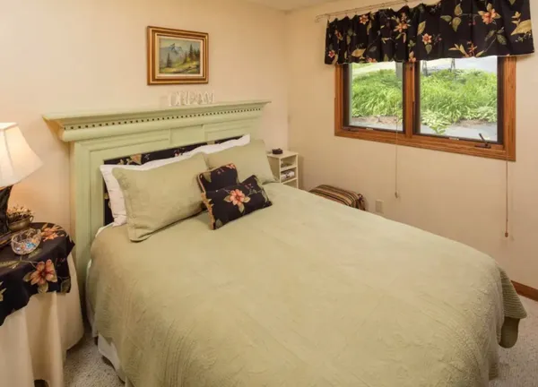 $398,700 | 2 Cumberland, Galena, IL 61036