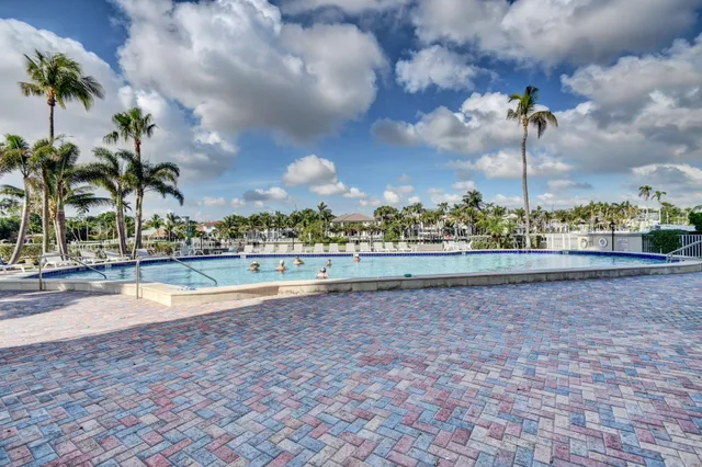 $975,000 | 220 Mac Farlane Drive, Unit S505, Delray Beach, FL 33483