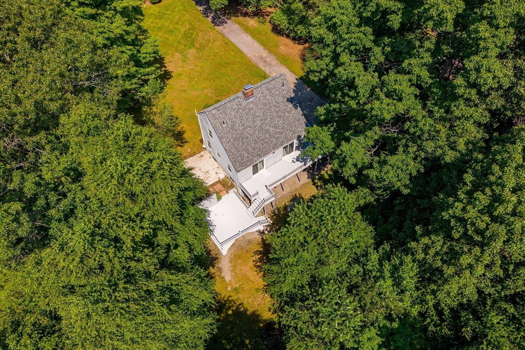 37 Breakneck Road Sturbridge, MA 01566 - Photo 2 of 41