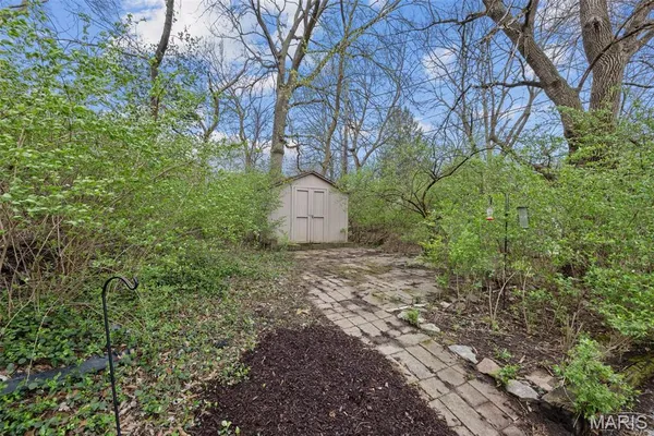 $220,000 | 7424 Lansdowne Avenue, Shrewsbury, MO 63119