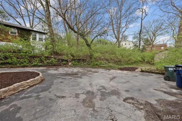 $220,000 | 7424 Lansdowne Avenue, Shrewsbury, MO 63119