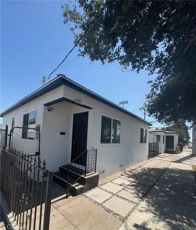 $2,800 | 6070 Fishburn Avenue, Huntington Park, CA 90255