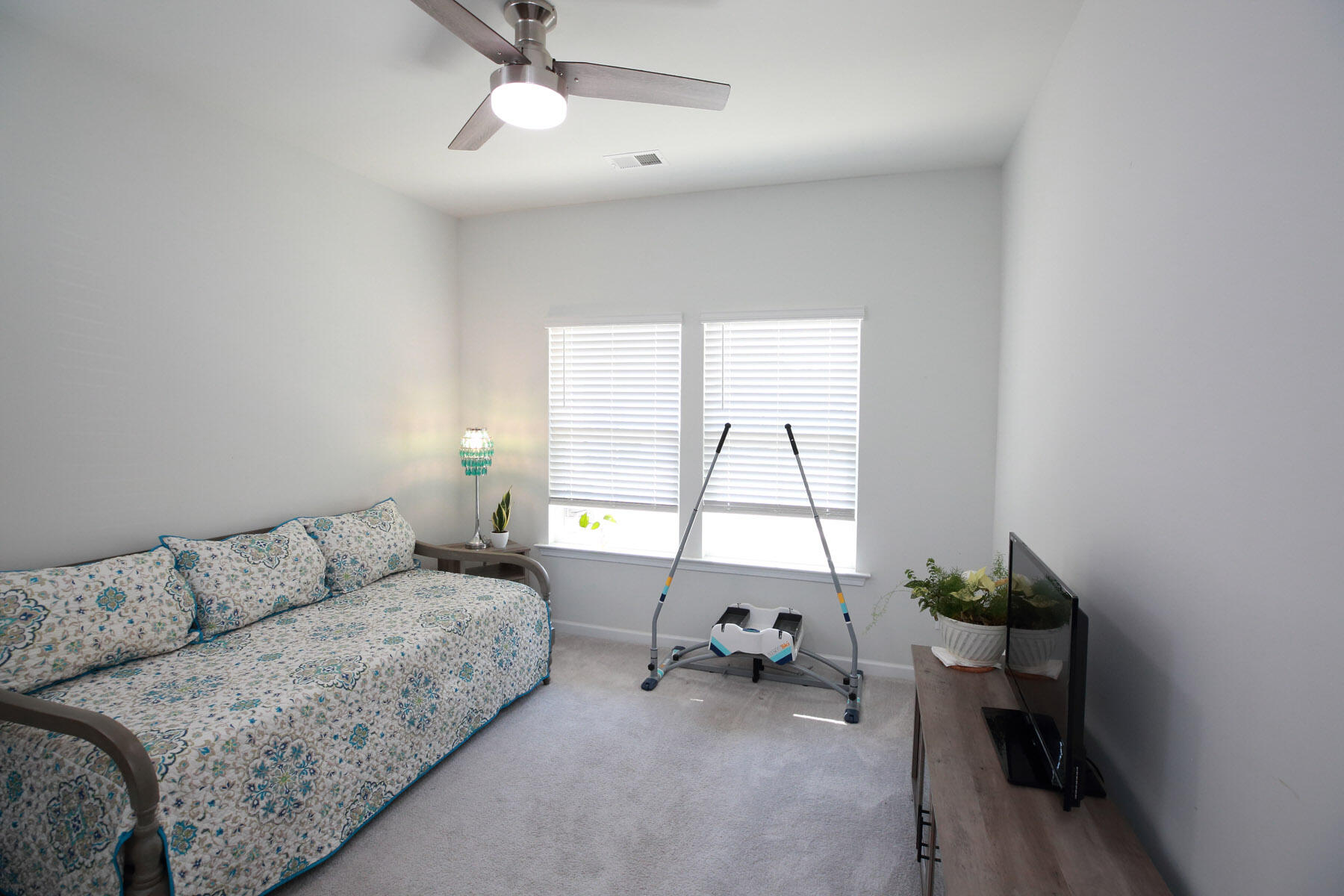 6013 Coral Berry Road Hanahan, SC 29410 - Photo 7 of 33 IMG_1940