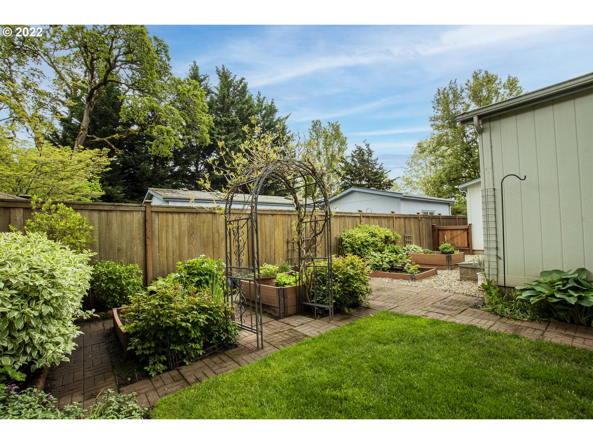 1011 Oak Meadows Place Springfield, OR 97477 - Photo 26 of 30 Gallery Image 26