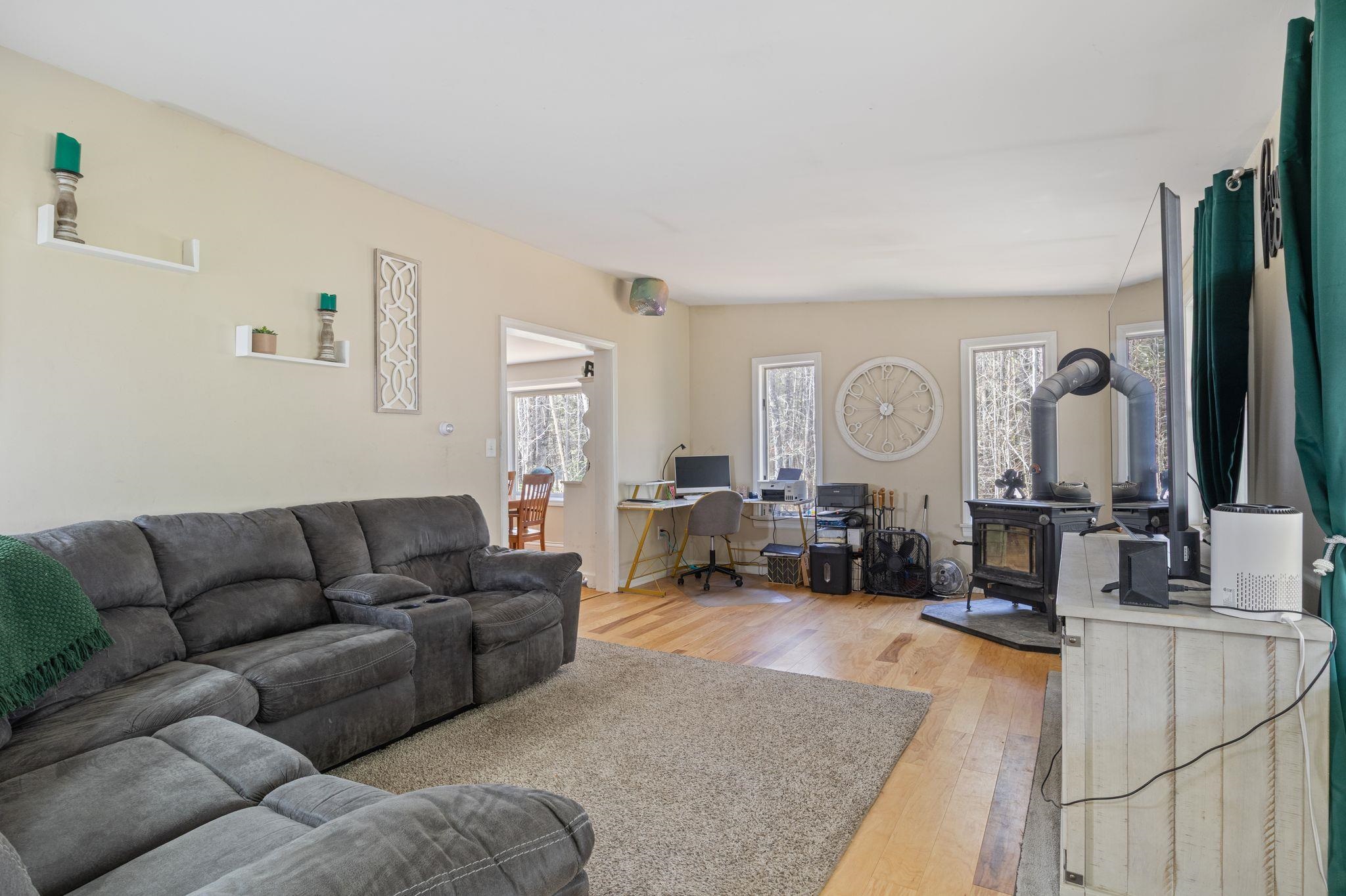 41 Friar Tuck Way Wolfeboro, NH 03894 - Photo 7 of 56