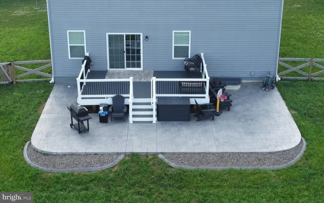 a view of outdoor space yard deck and outdoor seating