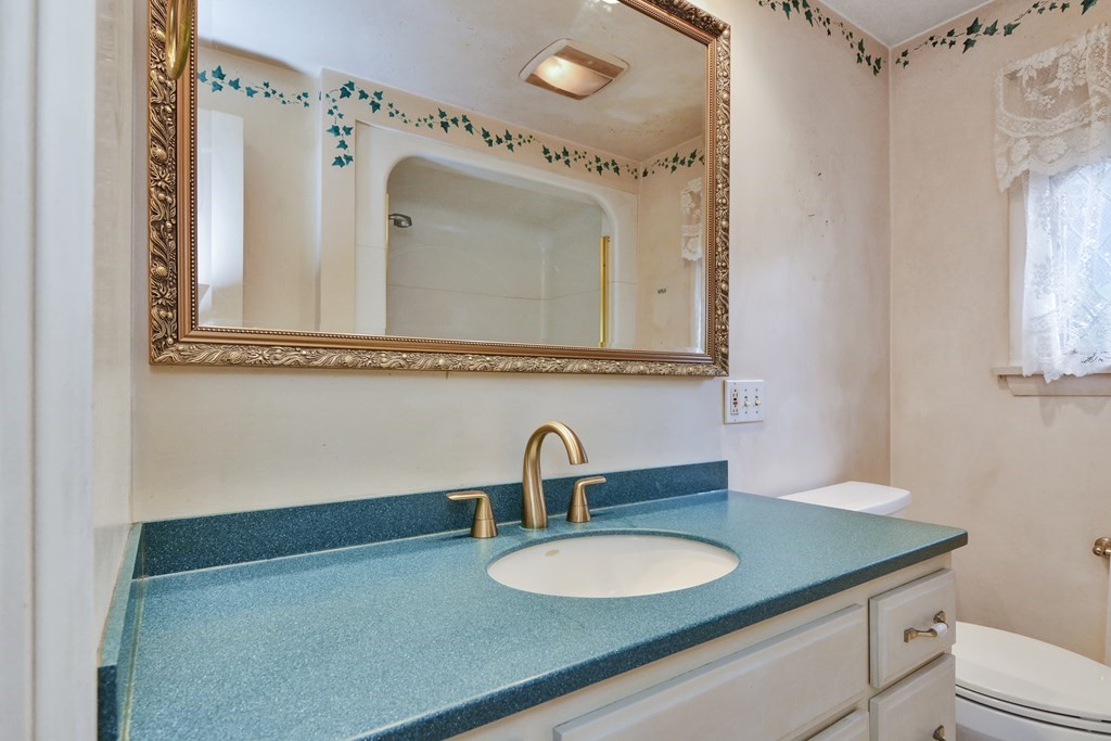 31 Standish Road Lynn, MA 01904 - Photo 16 of 34 Gallery Image 16