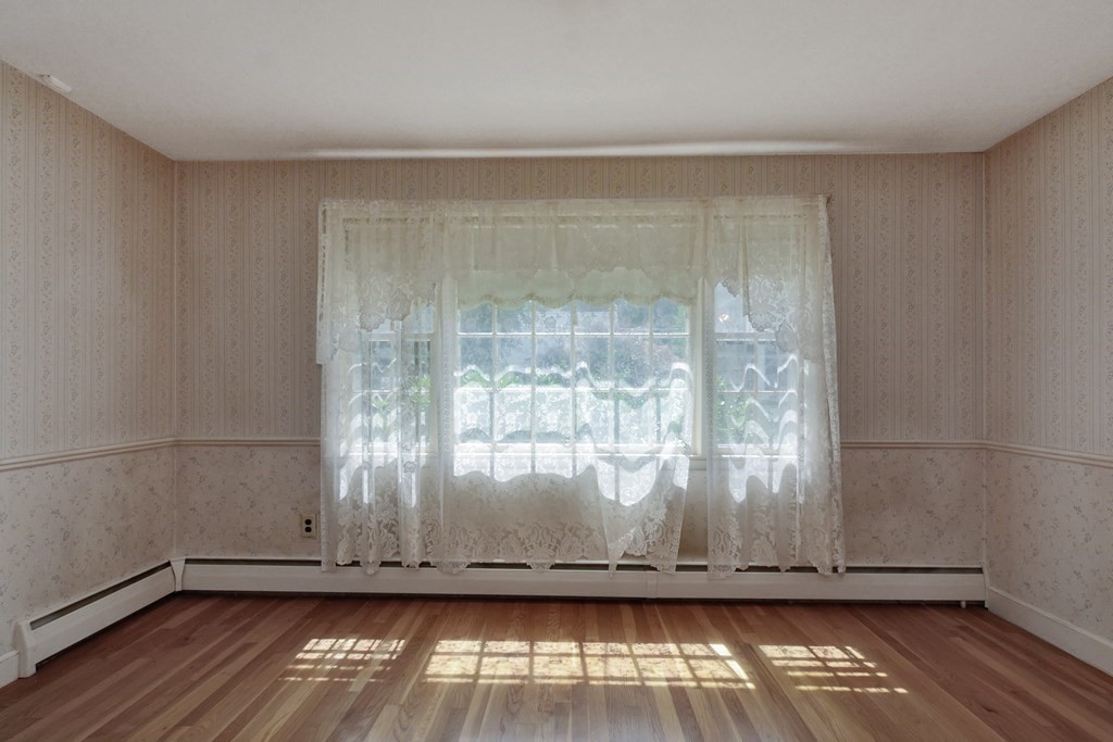 31 Standish Road Lynn, MA 01904 - Photo 8 of 34 Gallery Image 8