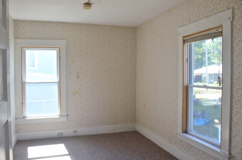 219 Union Street Springfield, VT 05156 - Photo 8 of 14