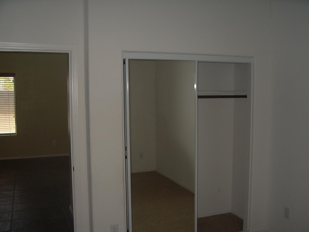1834 East Del Rio Street Gilbert, AZ 85295 - Photo 11 of 18 Bedroom 2 Closet