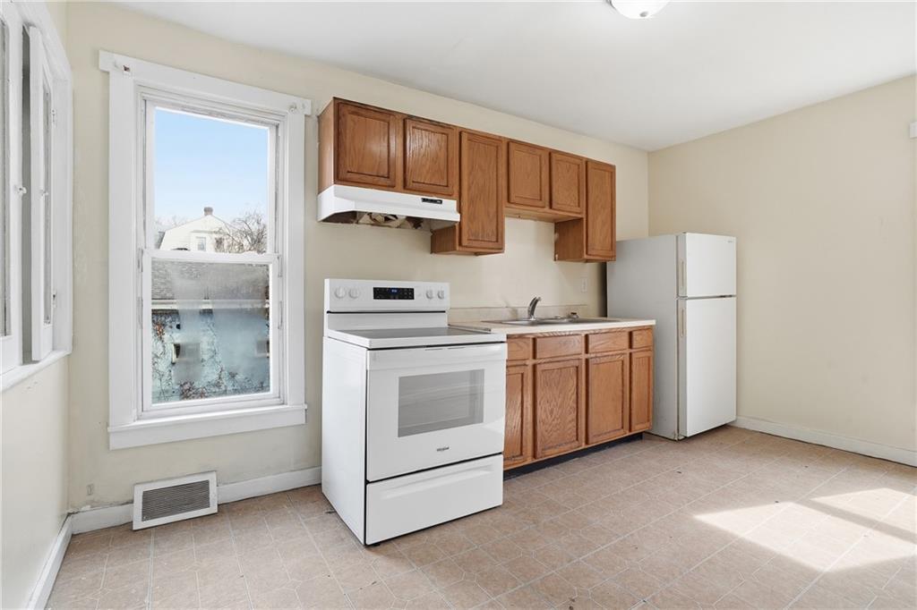 144 Ridge Avenue New Kensington, PA 15068 - Photo 11 of 44