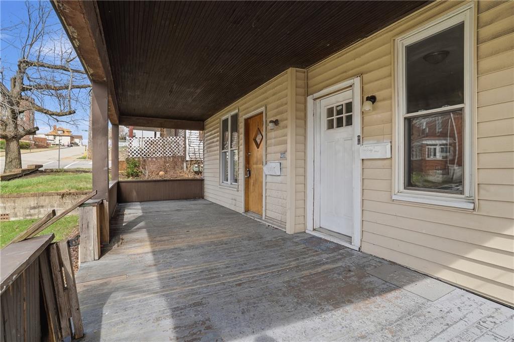 144 Ridge Avenue New Kensington, PA 15068 - Photo 5 of 44