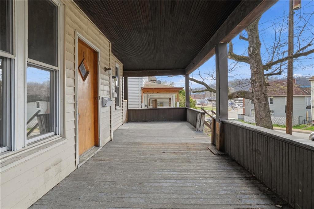 144 Ridge Avenue New Kensington, PA 15068 - Photo 6 of 44