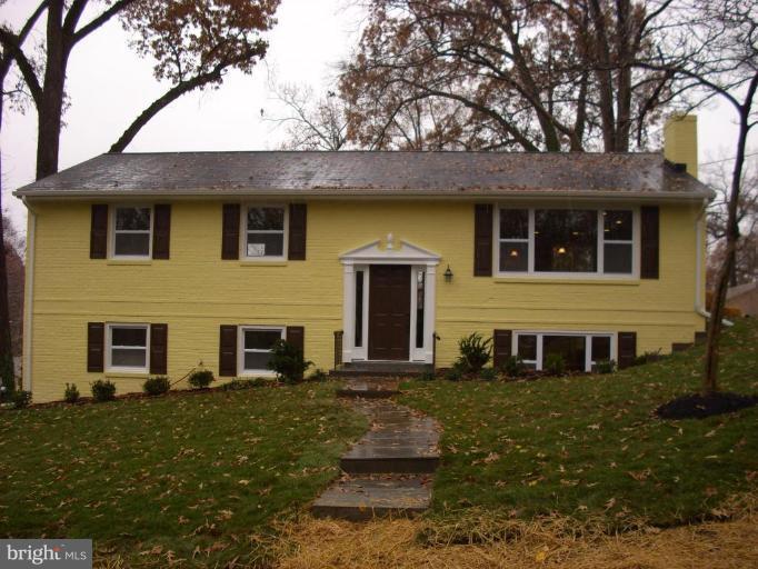 1205 Broadview Road Fort Washington, MD 20744 - Photo 1 of 7 Exterior (Main)
