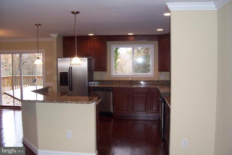 1205 Broadview Road Fort Washington, MD 20744 - Photo 5 of 7 Kitchen #2