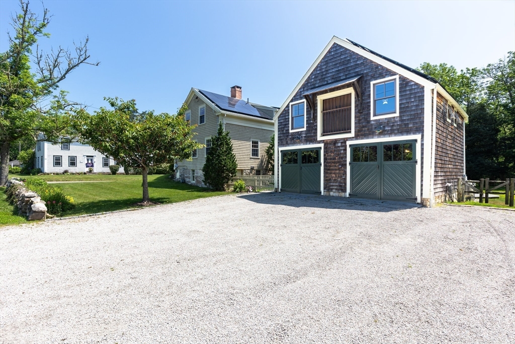 24 Pine Island Road Mattapoisett, MA 02739 - Photo 5 of 38