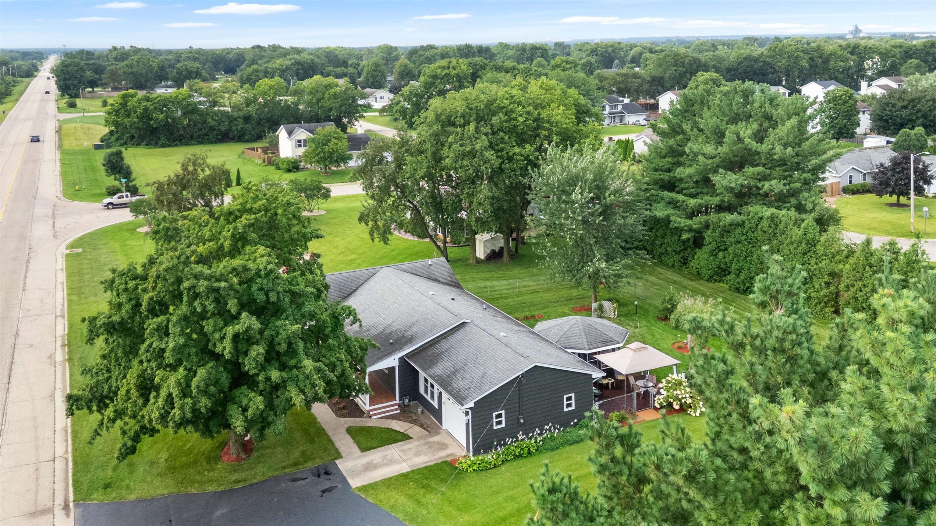 15212 Willowbrook Road South Beloit, IL 61080 - Photo 35 of 42 Gallery Image 35
