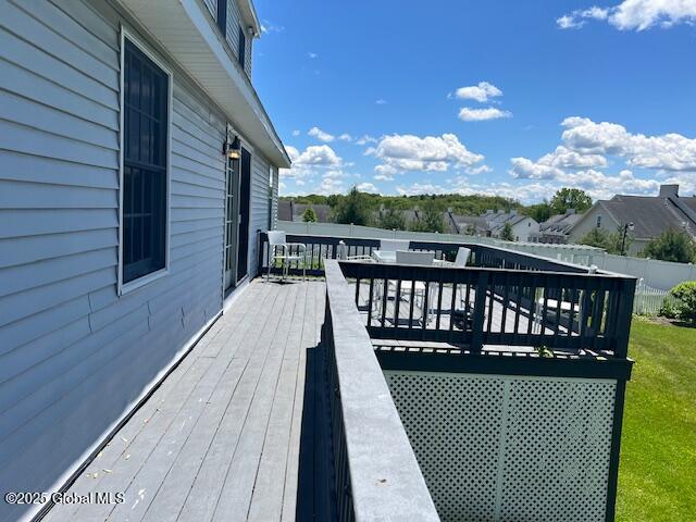 12 Glennon Road Colonie, NY 12110 - Photo 5 of 36 Deck