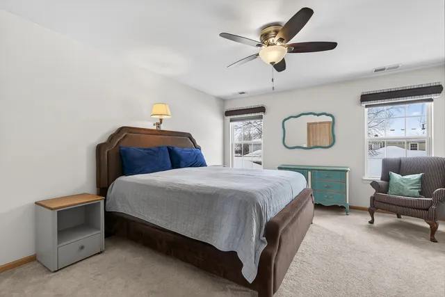 $325,000 | 234 Longview Drive, Elgin, IL 60124