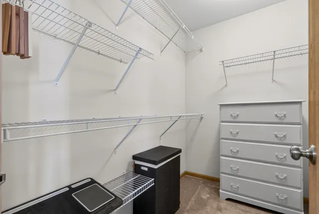 $325,000 | 234 Longview Drive, Elgin, IL 60124