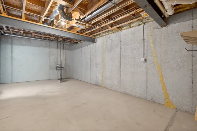 $325,000 | 234 Longview Drive, Elgin, IL 60124