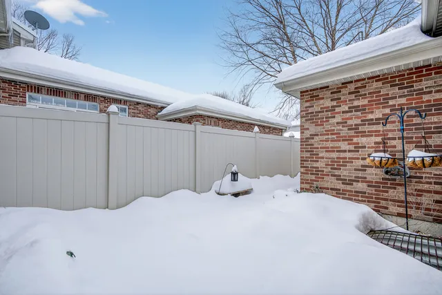 $325,000 | 234 Longview Drive, Elgin, IL 60124