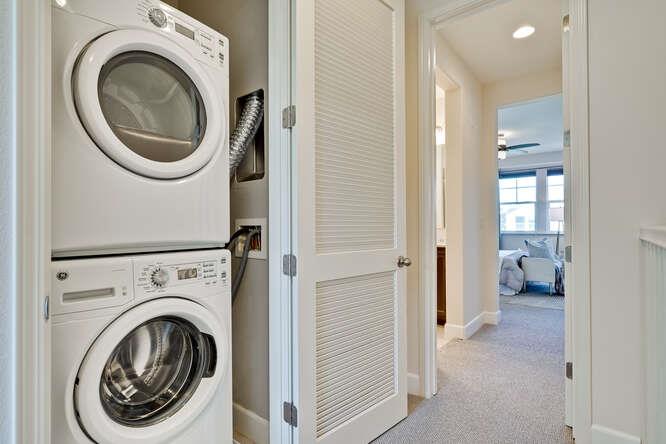 2045 Atlas Loop Mountain View, CA 94043 - Photo 25 of 30 a view of a hallway with washer and dryer