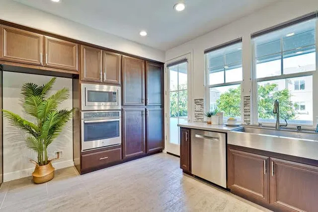 $1,298,800 | 2045 Atlas Loop, Mountain View, CA 94043