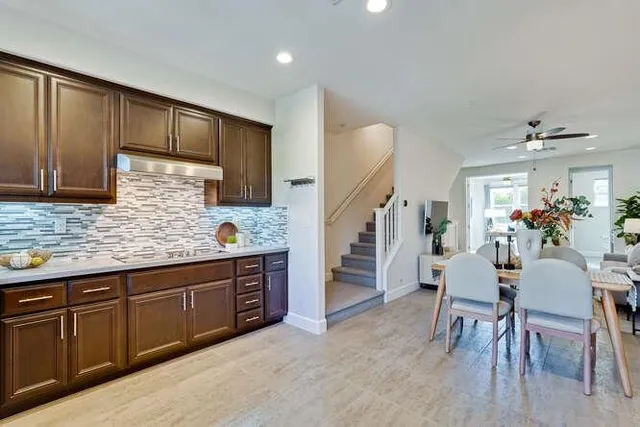 $1,298,800 | 2045 Atlas Loop, Mountain View, CA 94043