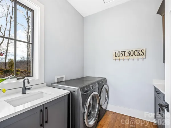 $2,000,000 | 1839 Grandview Drive, Tuckasegee, NC 28783