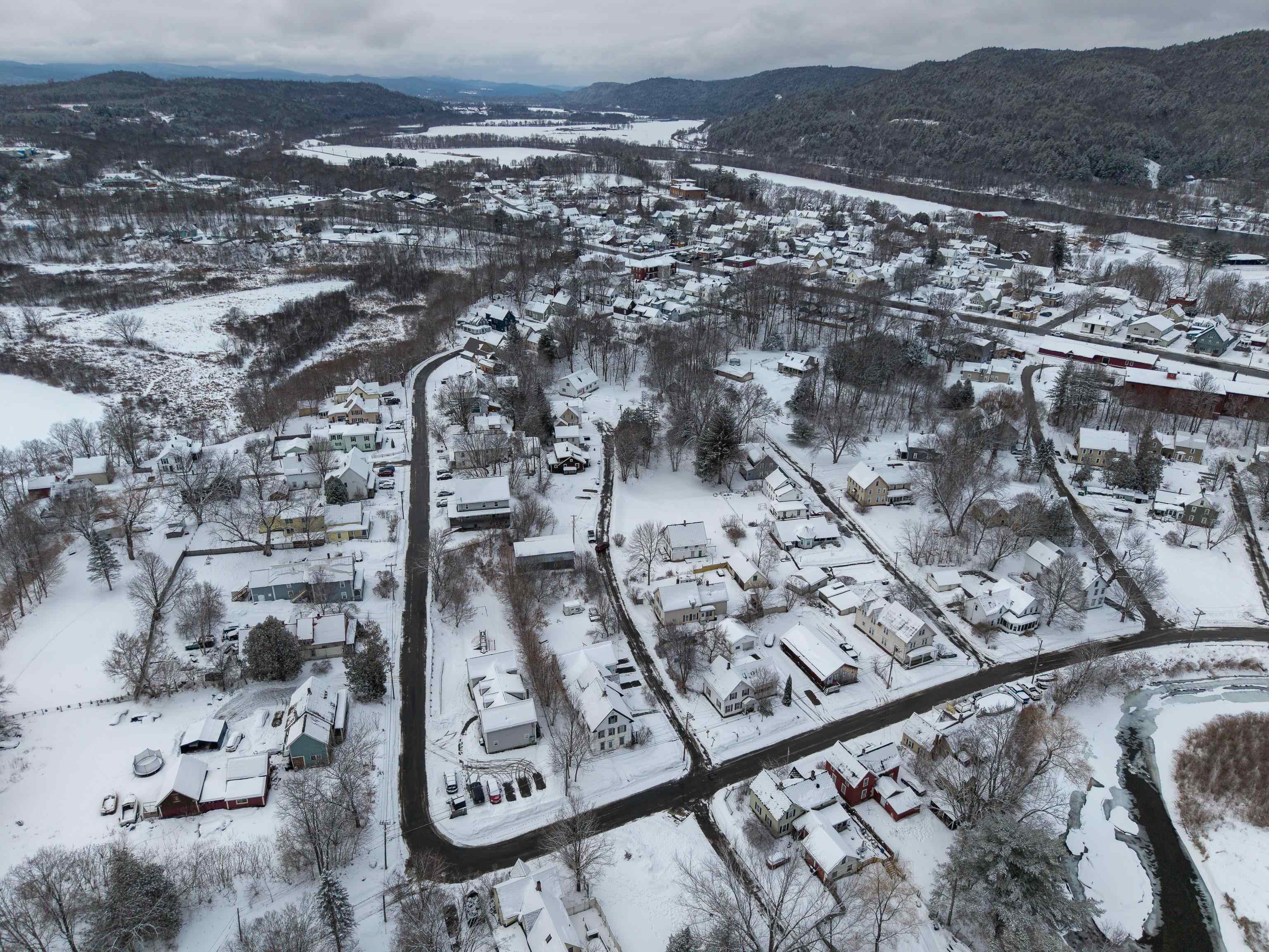 41 Ammonoosuc Street Haverhill, NH 03785 - Photo 6 of 43