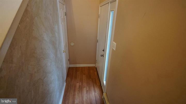 1606 Mountainview Drive Chesterbrook, PA 19087 - Photo 4 of 26 Foyer