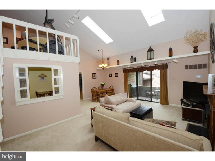 1606 Mountainview Drive Chesterbrook, PA 19087 - Photo 10 of 26 Living