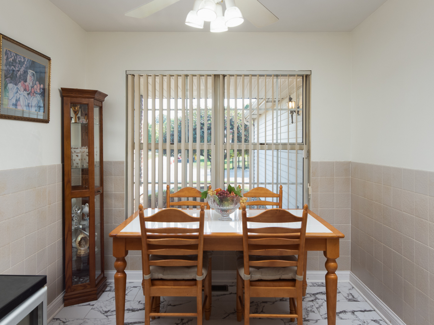 13810 Magnolia Drive Plainfield, IL 60544 - Photo 11 of 30 a view of a dining room with furniture window and outside view