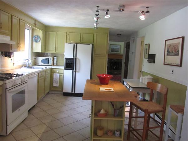 284 Liberty Square Road Boxborough, MA 01719 - Photo 4 of 18