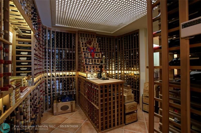 2401 Del Lago Drive Fort Lauderdale, FL 33316 - Photo 16 of 66