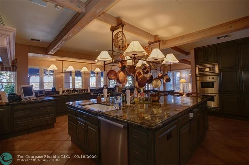 2401 Del Lago Drive Fort Lauderdale, FL 33316 - Photo 19 of 66