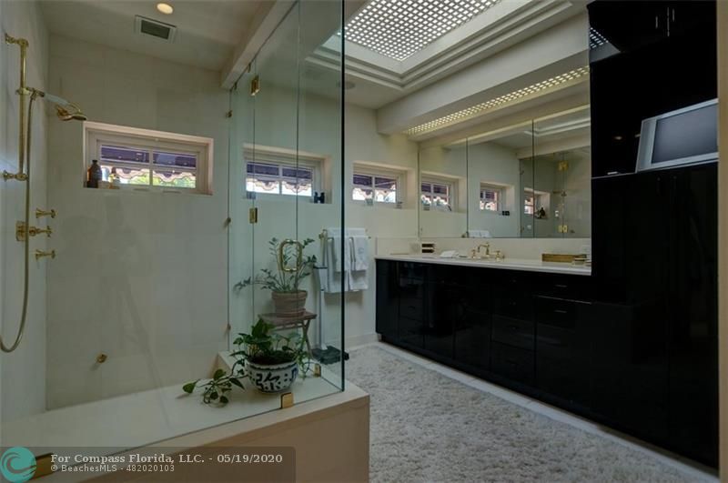 2401 Del Lago Drive Fort Lauderdale, FL 33316 - Photo 22 of 66