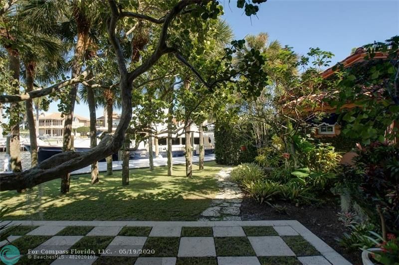2401 Del Lago Drive Fort Lauderdale, FL 33316 - Photo 34 of 66