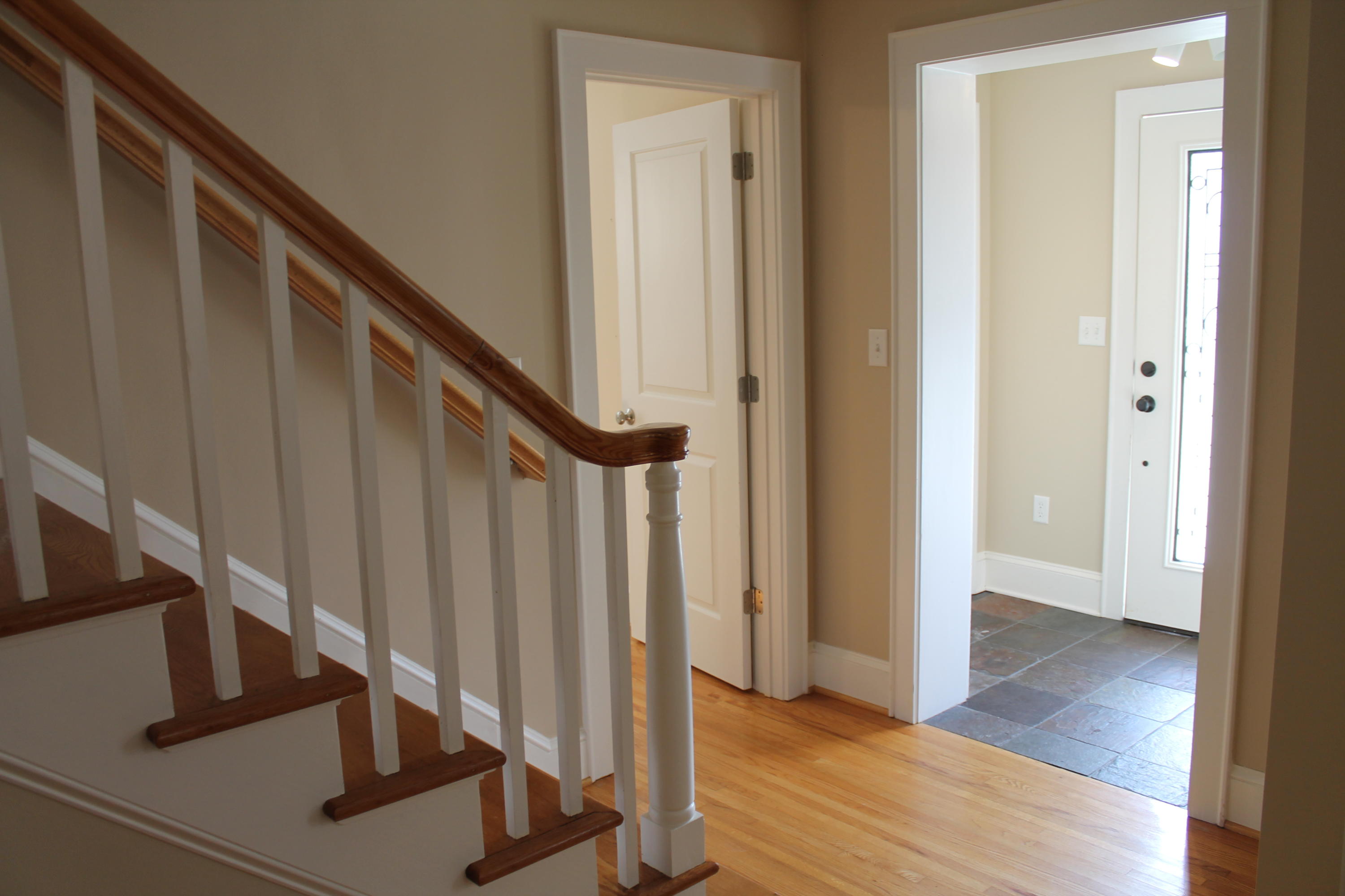 2218 Hunters Road Southwest Roanoke, VA 24015 - Photo 2 of 69 IMG_8049